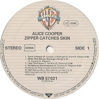 ALICE COOPER - ZIPPER CATCHES SKIN