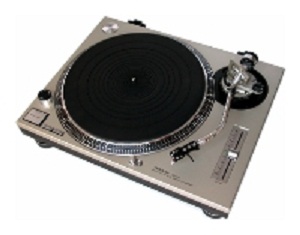 ПРОИГРЫВАТЕЛЬ ВИНИЛА Technics SL-1200MK2, винтаж