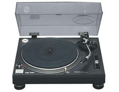 ПРОИГРЫВАТЕЛЬ ВИНИЛА Technics SL-1210MK2, винтаж